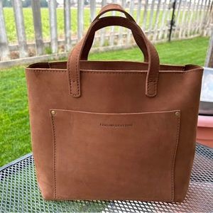 PLG Medium Crossbody Tote w/Zipper - Cocoa/Chocolate - BNNU